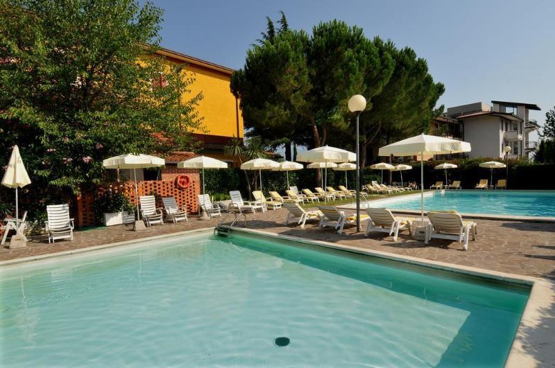 La Quiete Park Hotel Manerba del Garda Exterior photo