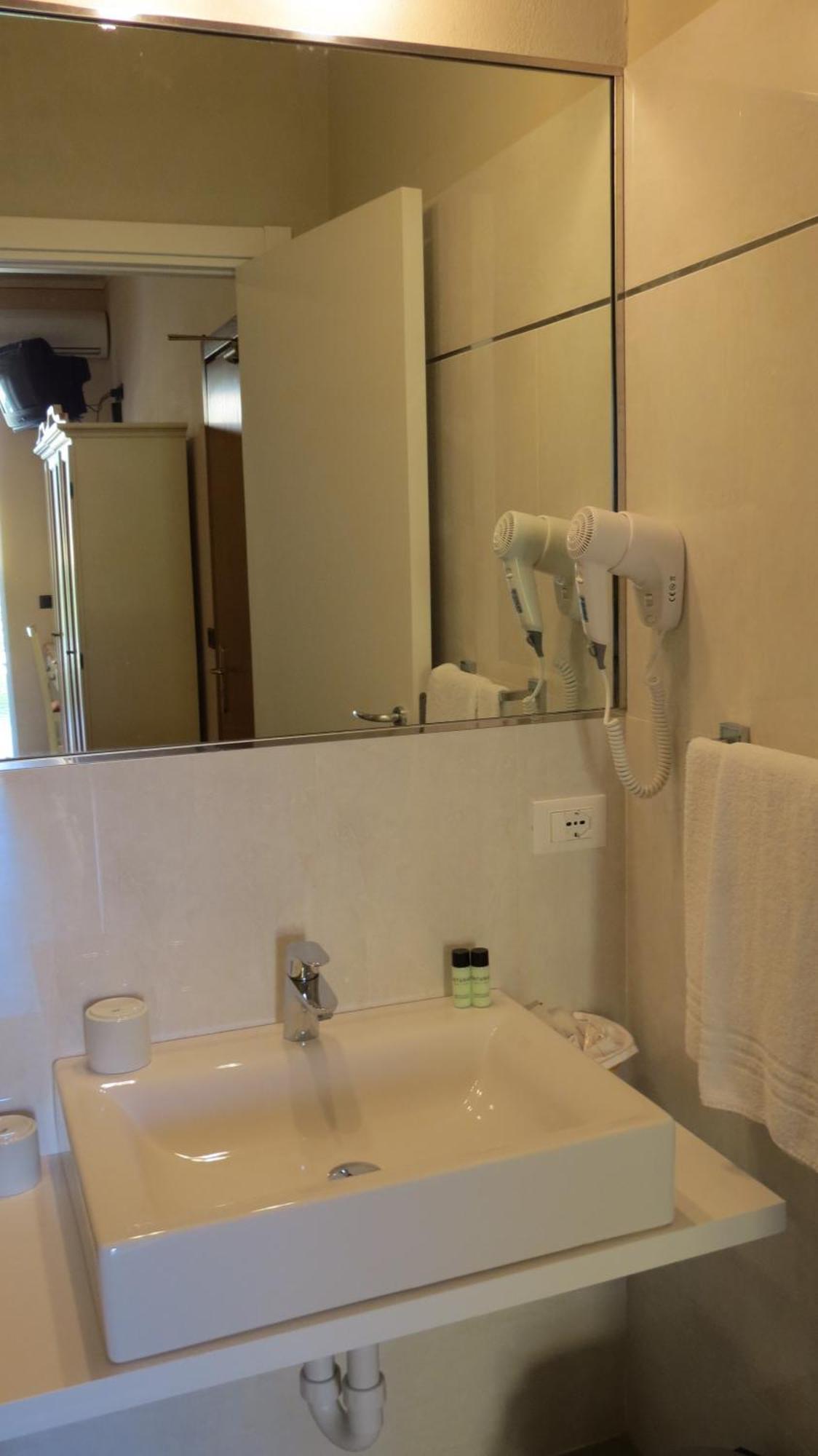 La Quiete Park Hotel Manerba del Garda Room photo