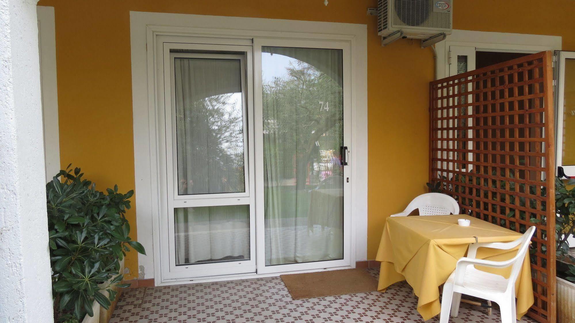 La Quiete Park Hotel Manerba del Garda Exterior photo