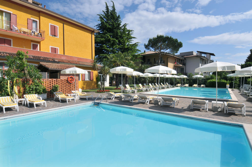 La Quiete Park Hotel Manerba del Garda Exterior photo